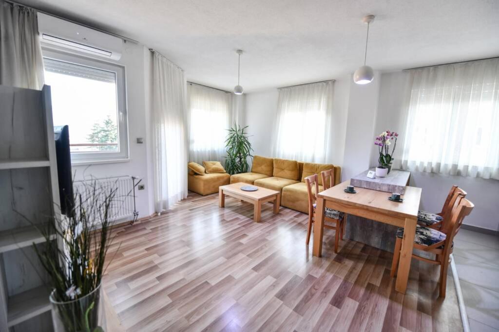 Exclusive 7- New Modern Cozy Apartment Кочани Экстерьер фото